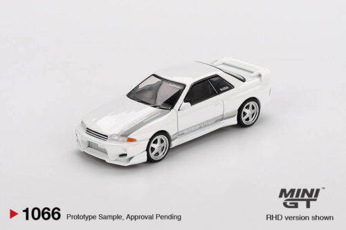 Mini GT 1/64 Nissan Skyline GT-R (R32) VeilSide Combat C-I White MGT01066