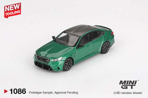 Mini GT 1/64 BMW M5 (G90) Isle of Man Green Metallic MGT01086
