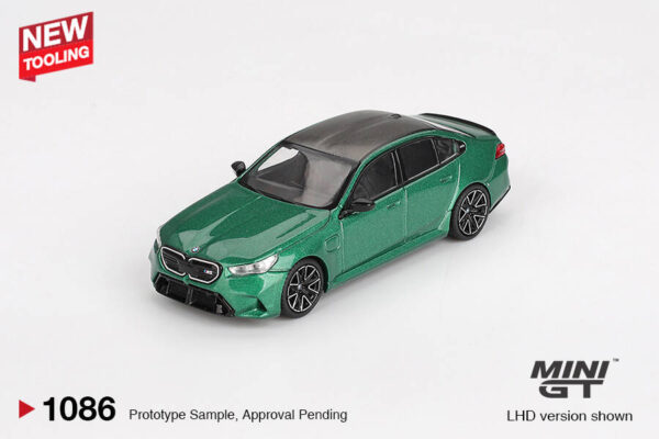 1086 Mini GT 1/64 BMW M5 (G90) Isle of Man Green Metallic MGT01086