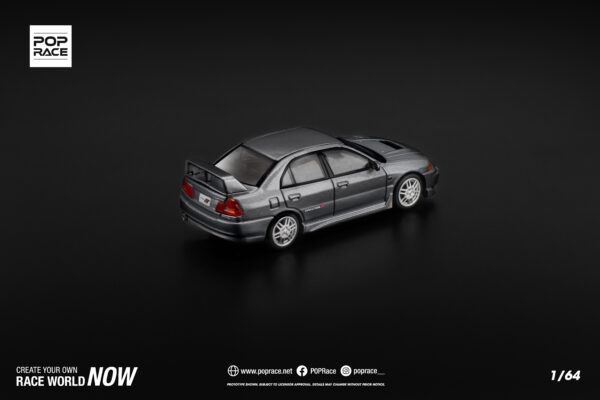 3 (9) Pop Race 1/64 Mitsubishi Lancer Evolution IV Dark Grey PR640327