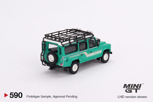 Mini GT Land Rover Defender 110 1985 County Station Wagon Trident Green
