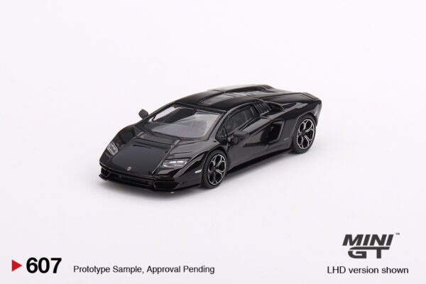 607.1 Mini GT Lamborghini Countach LPI 800-4 Nero Maia