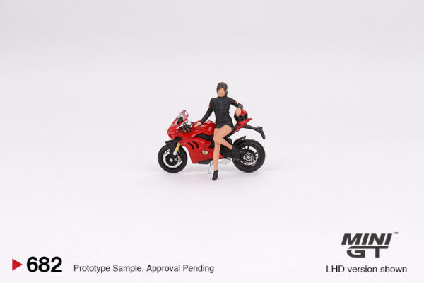 Mini GT Ducati Panigale V4 S w/ Ducati Girl
