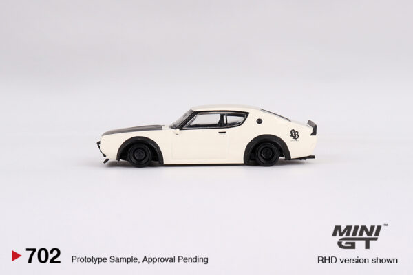 Mini GT Nissan Skyline Kenmeri Liberty Walk White