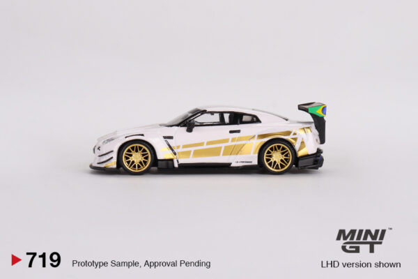 Mini GT Nissan GT-R (R35) LB★WORKS Type 2, Rear Wing ver 3 [ Salao DieCast Dinner 2024 ] Brazil Event Exclusive