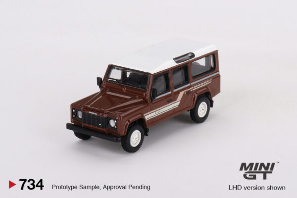 Mini GT Land Rover Defender 110 1985 County Station Wagon Russet Brown