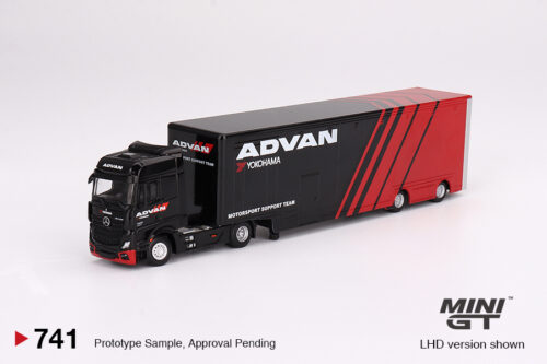 Mini GT 1/64 Mercedes-Benz Actros w/ Racing Transporter "ADVAN"