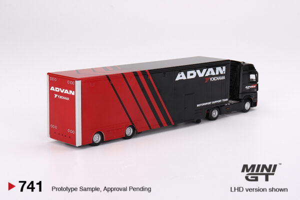 Mini GT 1/64 Mercedes-Benz Actros w/ Racing Transporter "ADVAN"