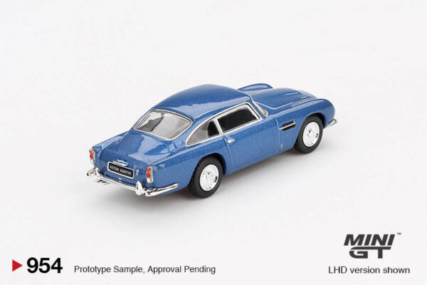 954.3 Mini GT 1/64 Aston Martin DB5 Sierra Blue MGT00954