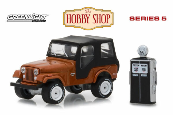 1974 Jeep CJ-5 with Vintage Gas Pump, Copper Metallic - Greenlight 97050D