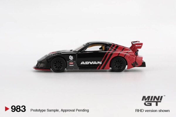 983.1 Mini GT 1/64 Mazda RX-7 LB-Super Silhouette Advan MGT00983