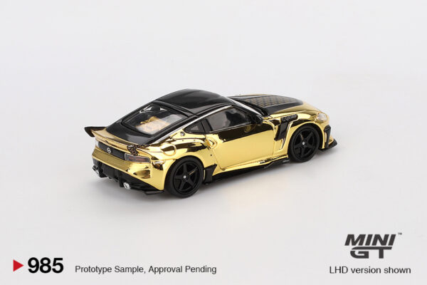 985.2 Mini Gt Nissan Z VeilSide FFZ400 Gold Chrome MGT00985