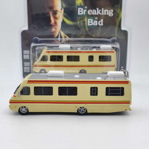 1/64 Greenlight 1986 Fleetwood Bounder Breaking Bad