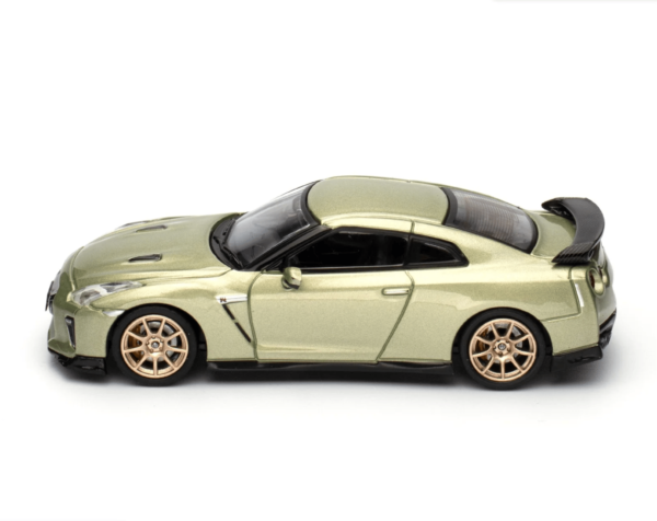 İNNO64 Nissan GT-R R35 Millenium Jade