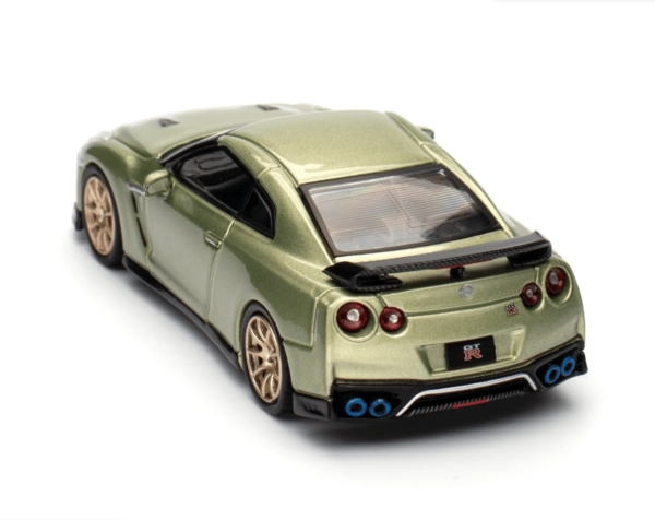 İNNO64 Nissan GT-R R35 Millenium Jade