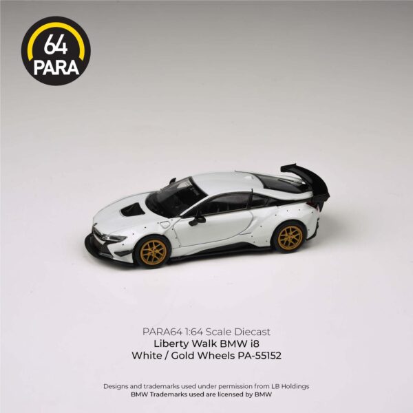 Para64 BMW i8 Liberty Walk White / Gold Wheels