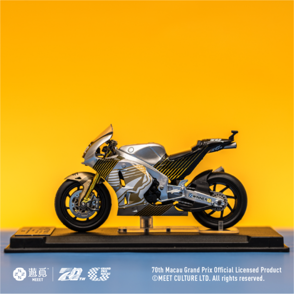 MEEET x Tarmac Works - Macau Grand Prix 70th Anniversary Limited 1:24 Model Car (Motorcycle)